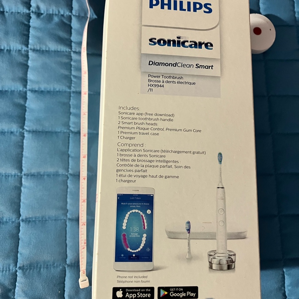 Philips Sonicare DiamondClean Smart Power Toothbrush - Picture 2 of 3